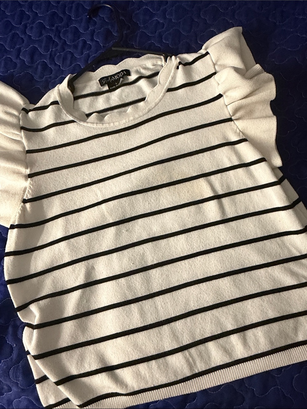 ✨1daysale✨ White & Black Striped Short Sleeve Top